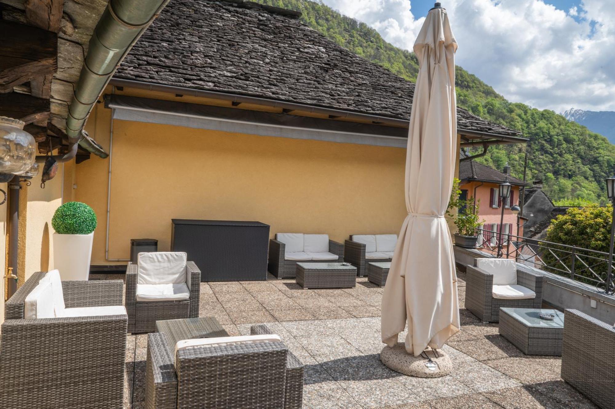 Locanda Poncini Maggia Exteriör bild